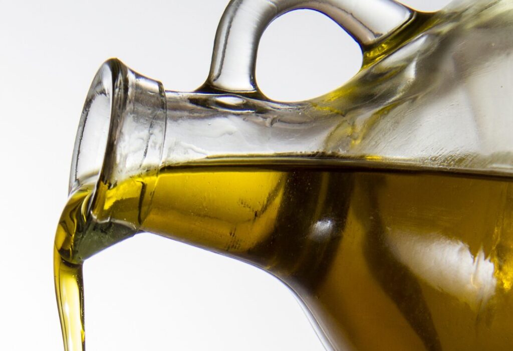 frisches Olivenöl